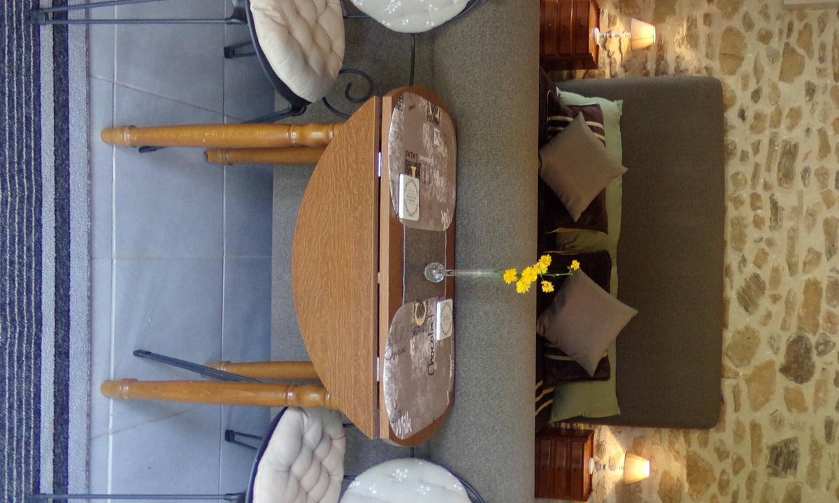 La Porcherie Bed & Breakfast | Bed & Breakfasts - Ilse Garden Chair