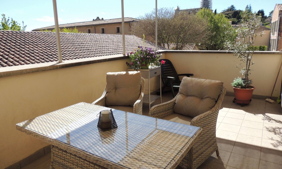 Bedoin Apartment | BEDOIN APARTMENT * AIR-CONDITIONED +TERRACE IN VILLAGE AT FOOT OF MONT VENTOUX