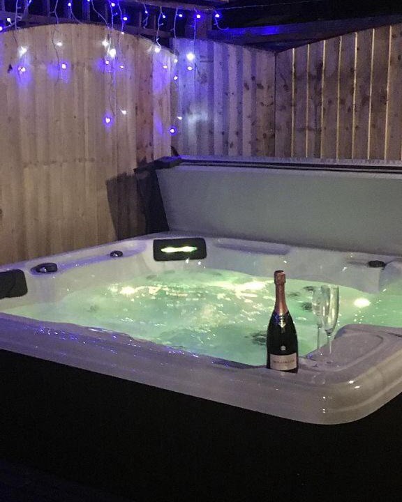 Winterbourne House | Bedrock Lodge