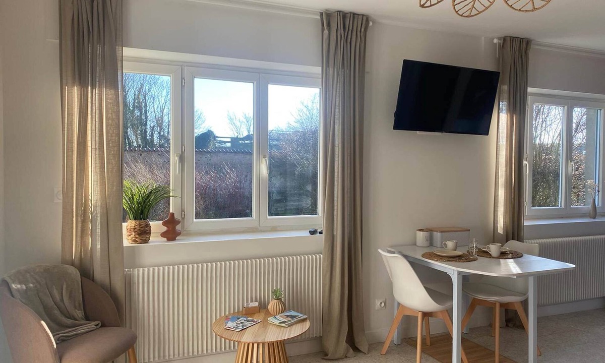 Peuplingues House | Bedroom 1 - La Rêveuse