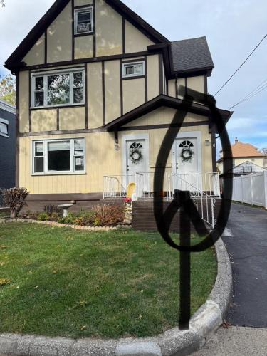 Ridgefield Park House | BedRoom with half bathroom