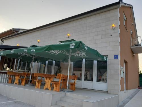 Gracac House | Bedrooms Cerovac