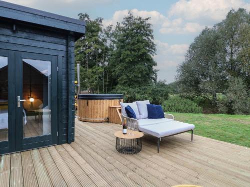 South Luffenham House | Bee Hive