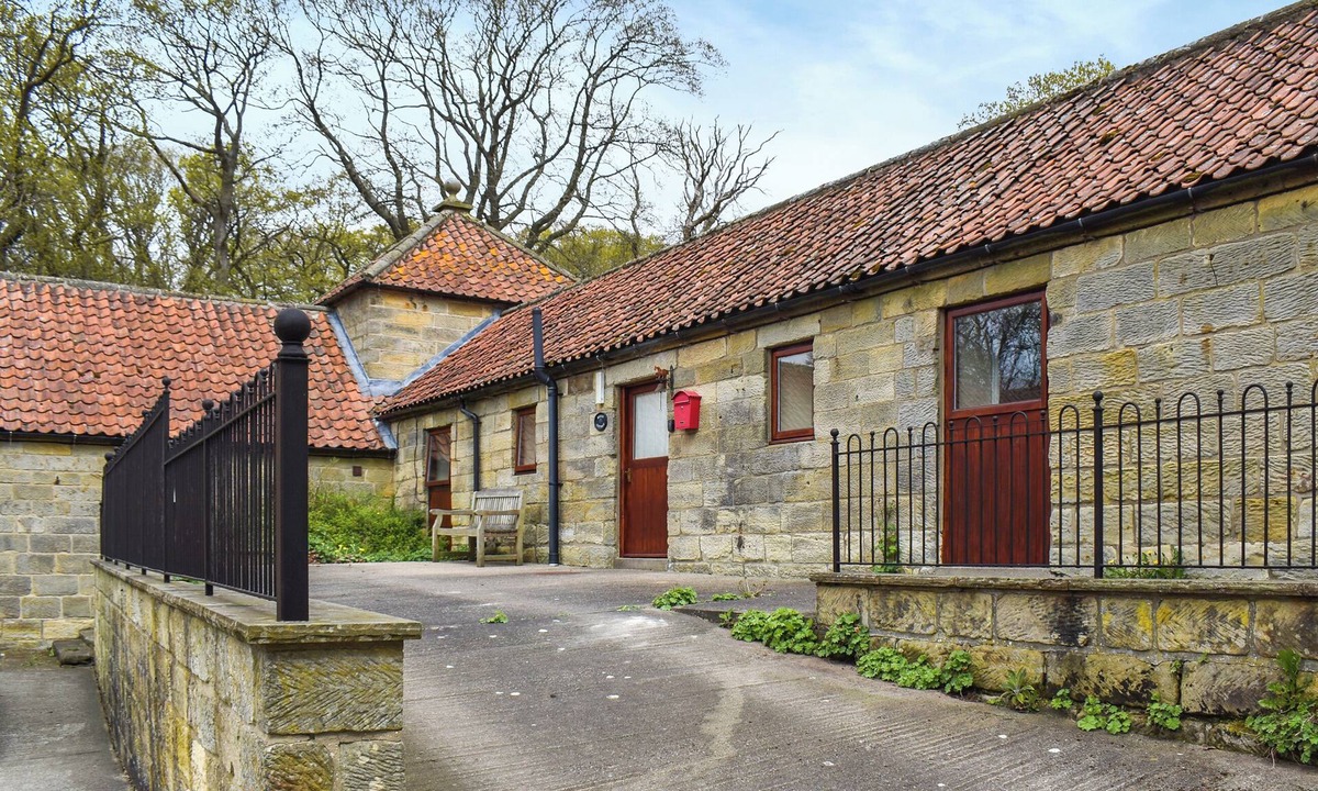 Briggswath Cottage | Beech Cottage - UK49564