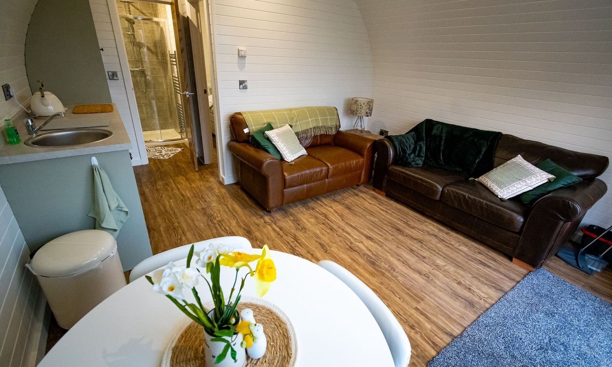 Wrexham Cabin | Beech Pod Cabin in beautiful surroundings Wrexham