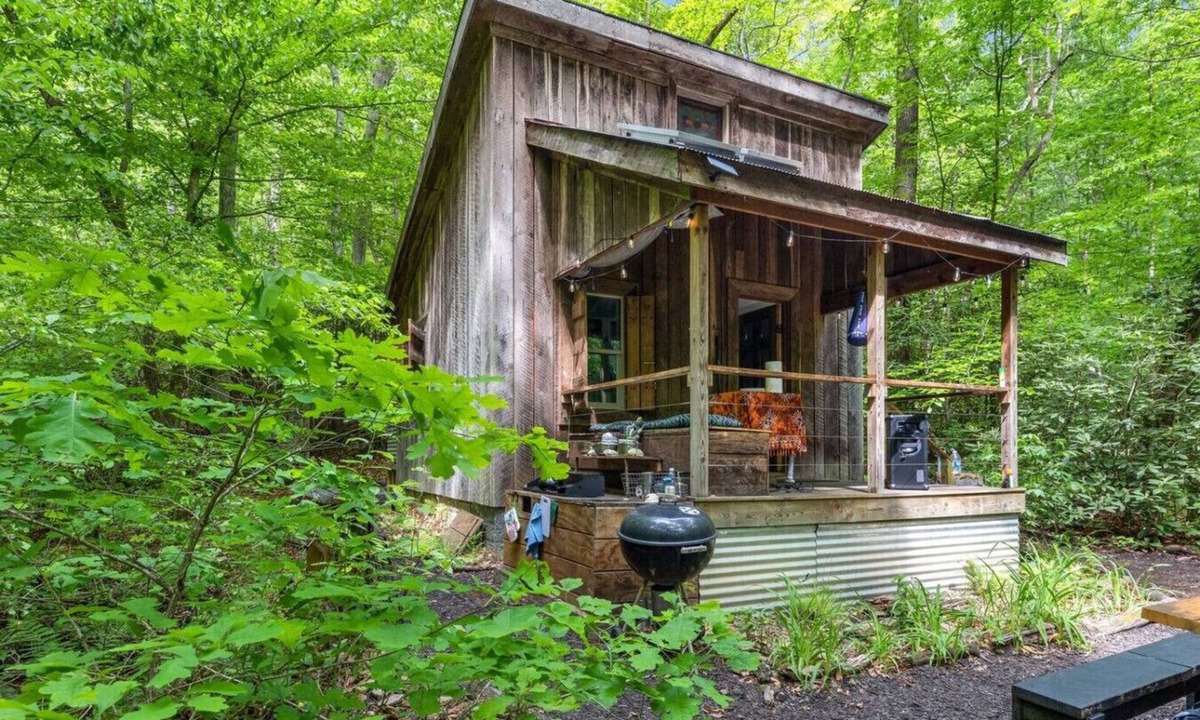 Heidelberg Cabin | Beech Timber- Off Grid, Fire Pit, Outdoor Shower