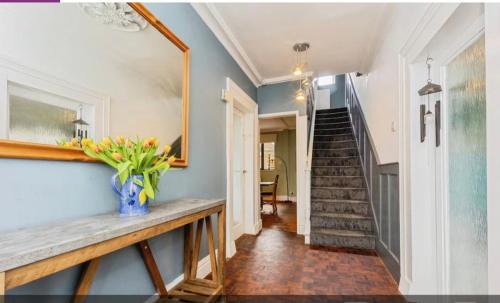 Ashton-under-Lyne House | Beechwood