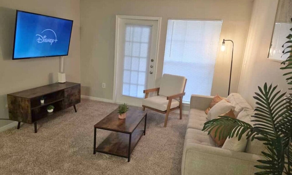 Astrodome Apartment | Beige 1Bed 1Bath NRG at 5 min walk Free Parking