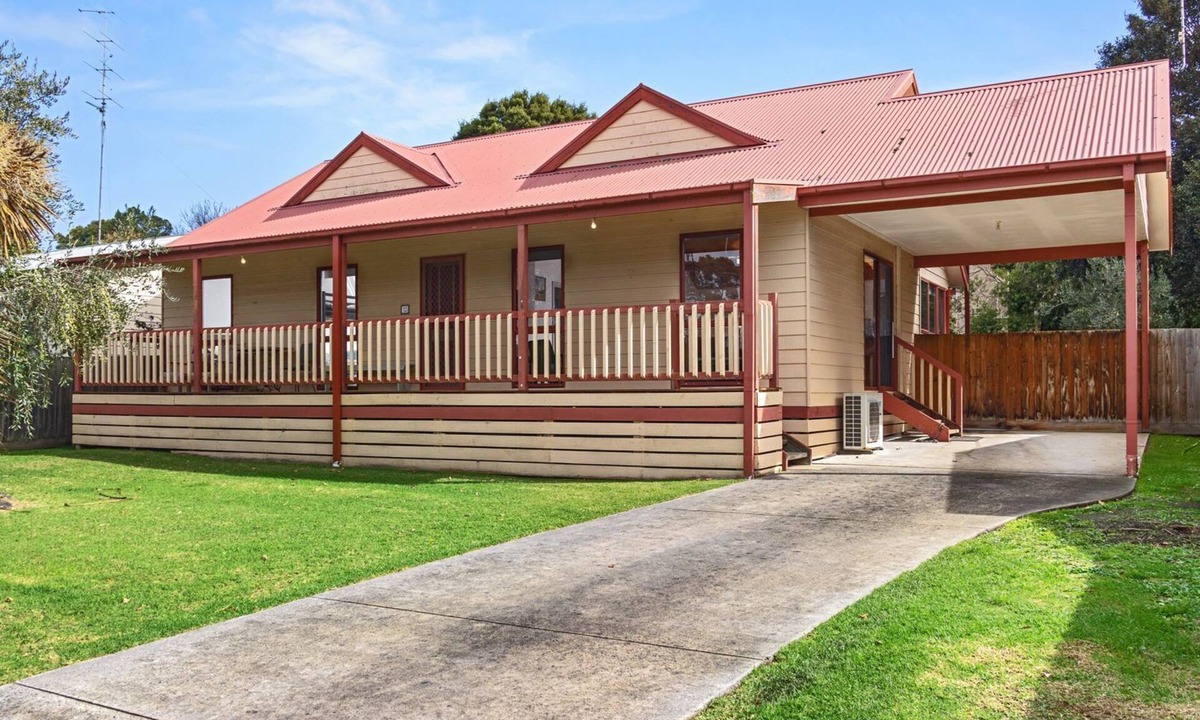 Inverloch House | Beilby Beach Cottage