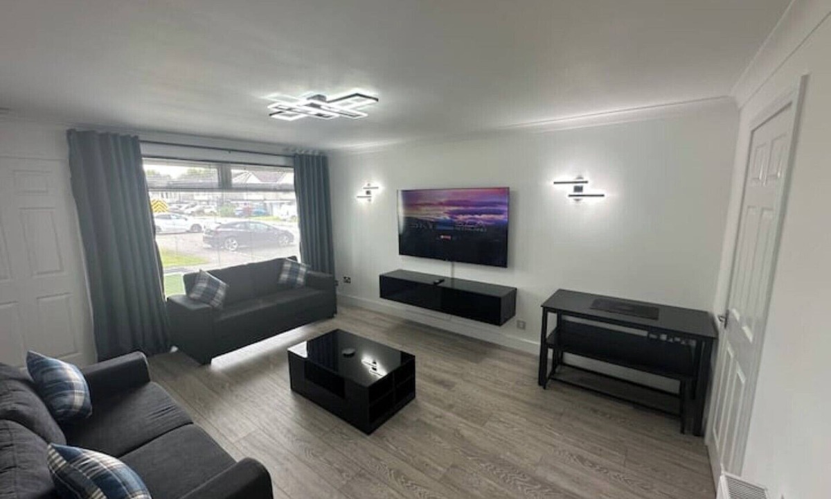 Tillicoultry Apartment | ‘Beinn Ledi’