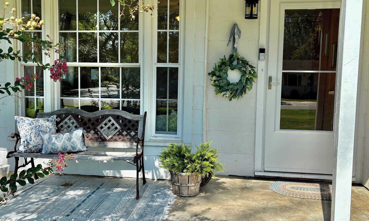 Siloam Springs House | Beit Hesed - House of Grace