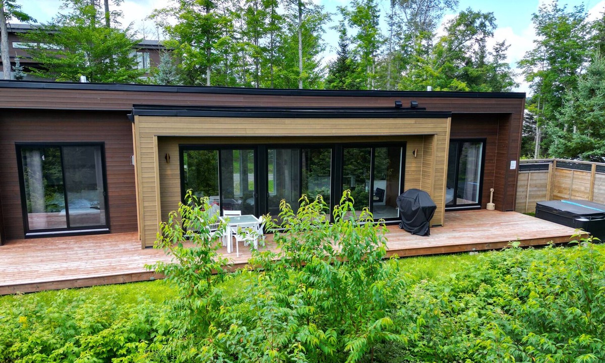 La Conception Villa | Bel Air Tremblant ASPEN: 2 CHAMBRES, JACUZZI