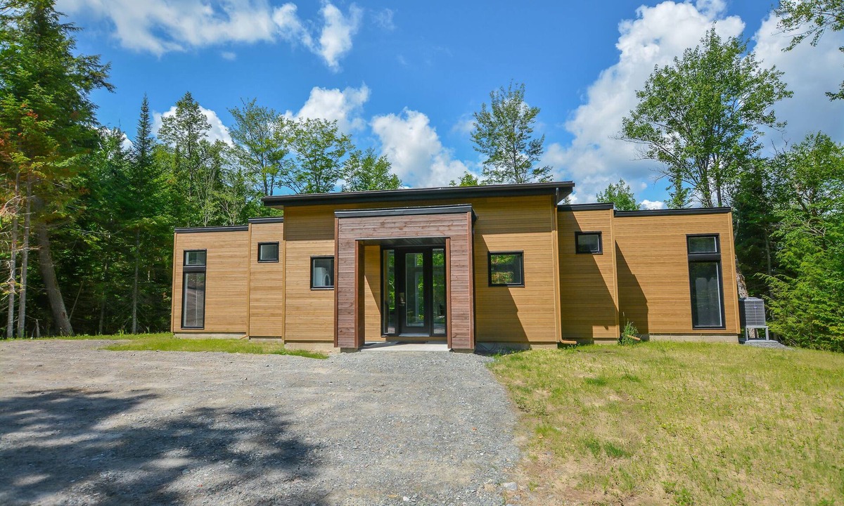 La Conception Villa | Bel Air Tremblant VAIL : 2 CHAMBRES, JACUZZI