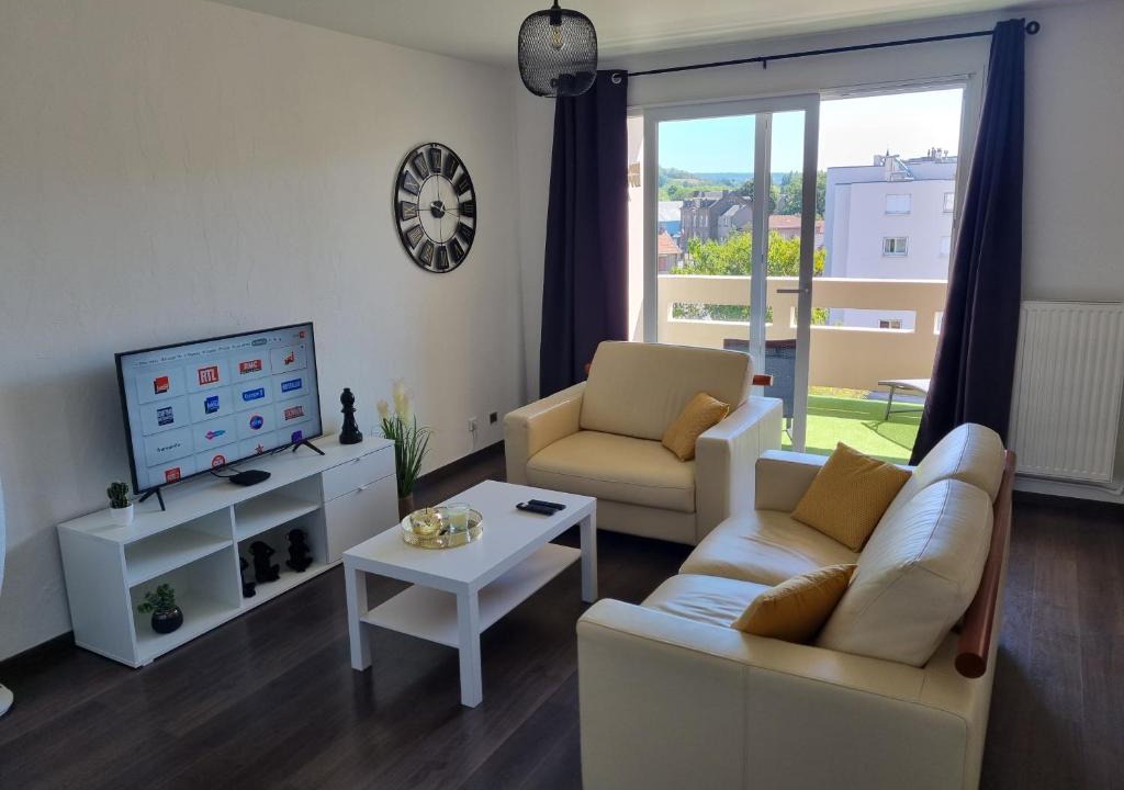 Givet Apartment | Bel appartement 2 chambres ,résidence privée