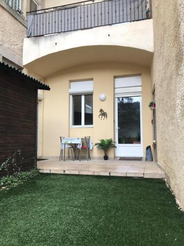 Vals-les-Bains Apartment | bel appartement a vals les bains