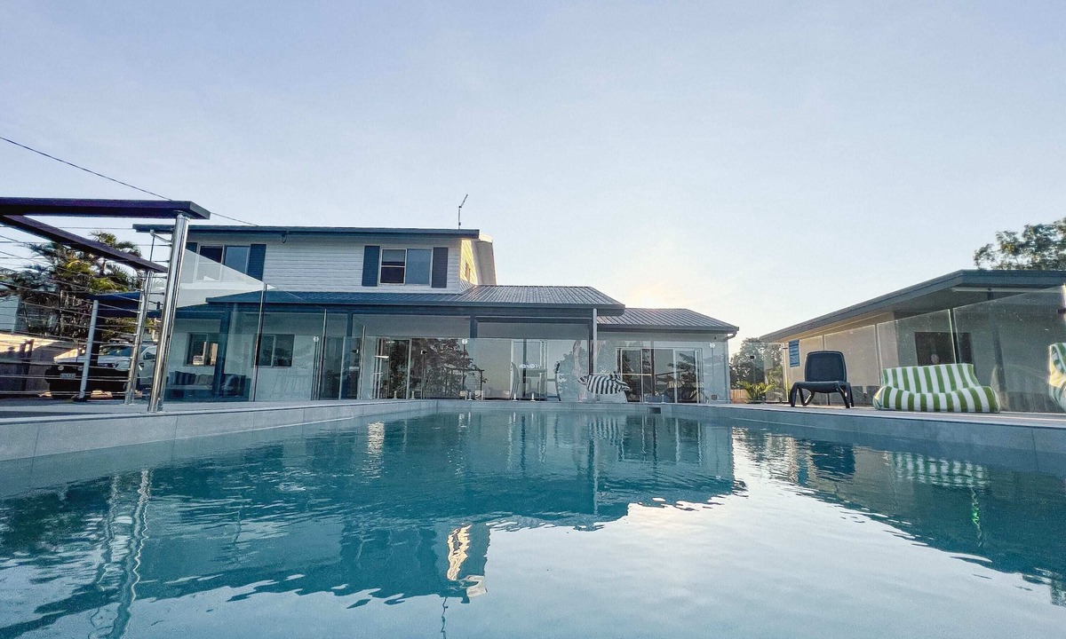 South Mission House | Bella Luna Beach Front - 2 bed