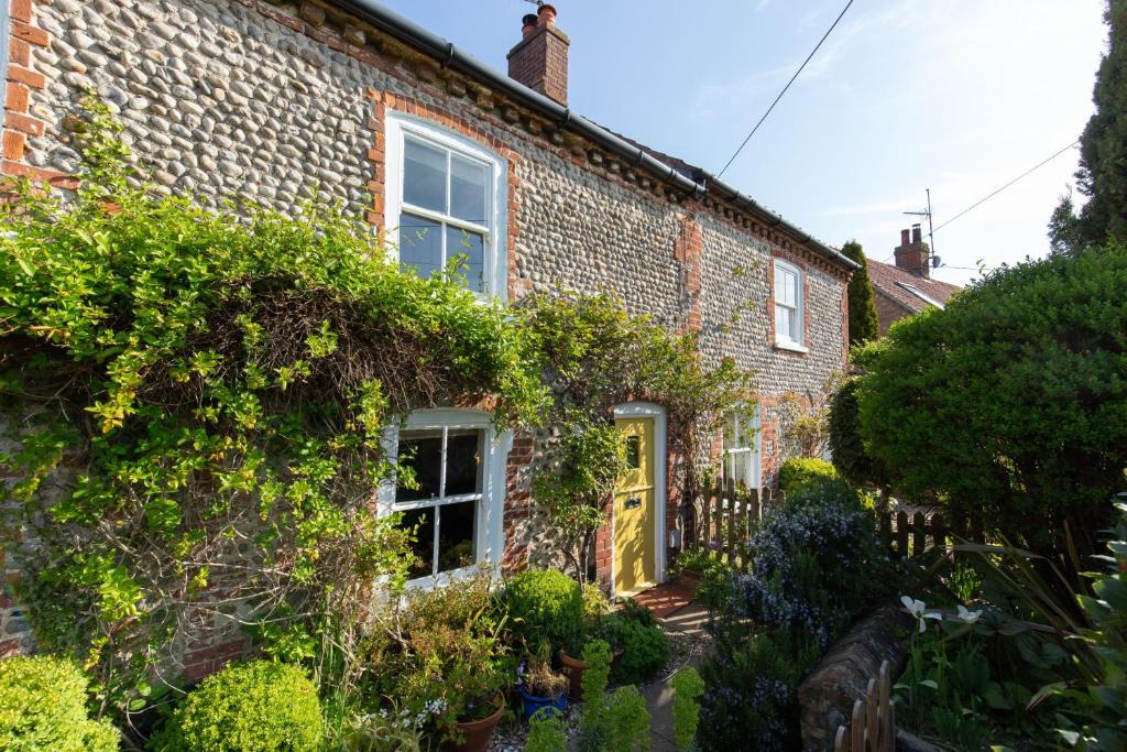 Stiffkey House | Bella's Cottage