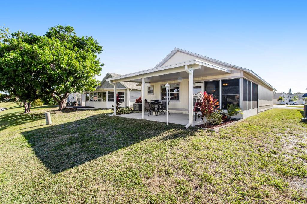 Bradenton House | Bella Villa