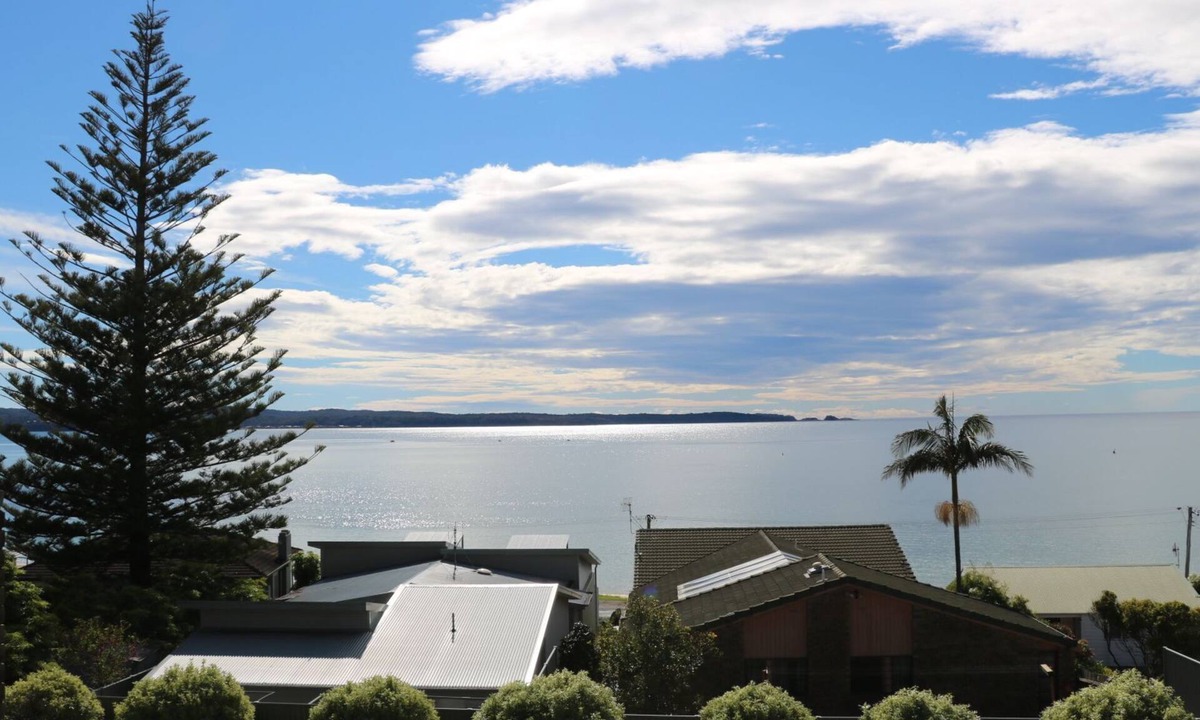 Batehaven House | Bella Vista Batehaven - Ocean Views and Pool