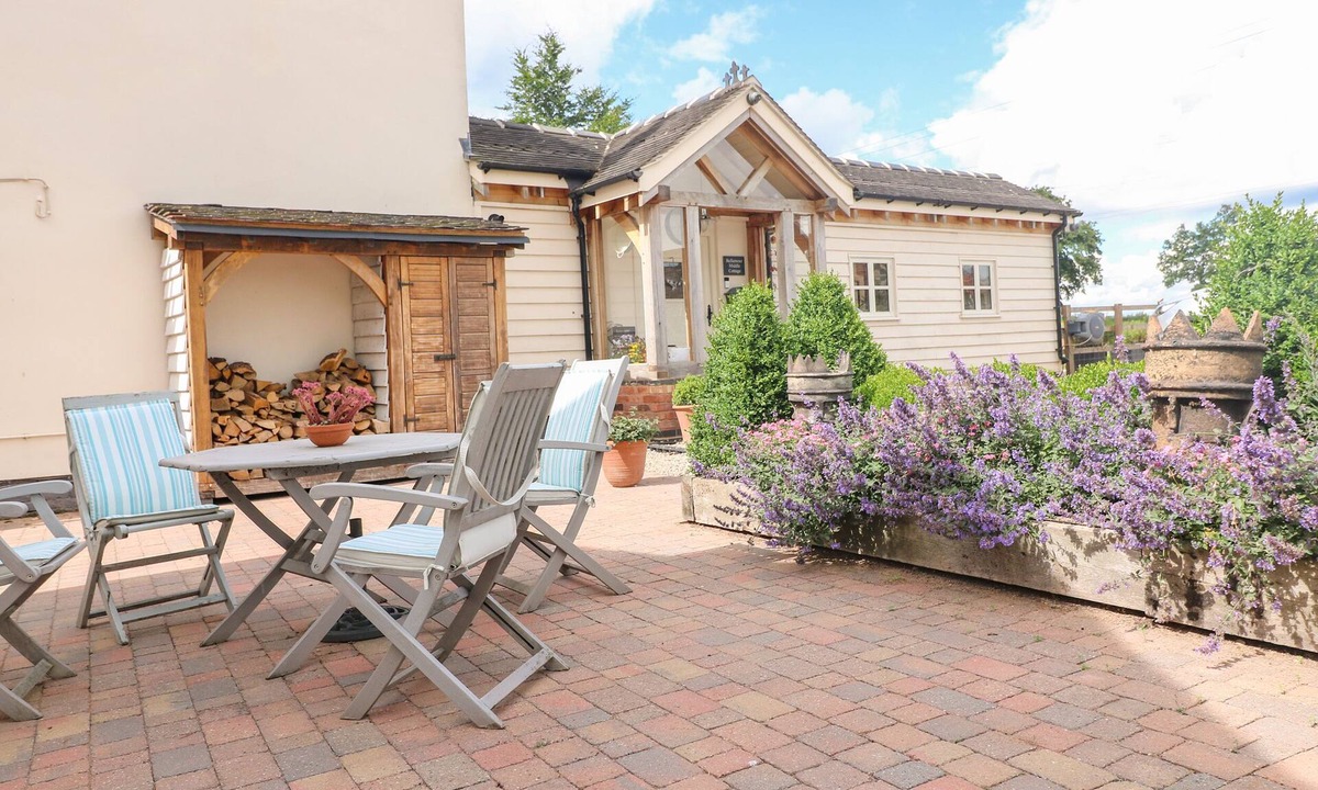 Rugeley Cottage | Bellamour End Cottage
