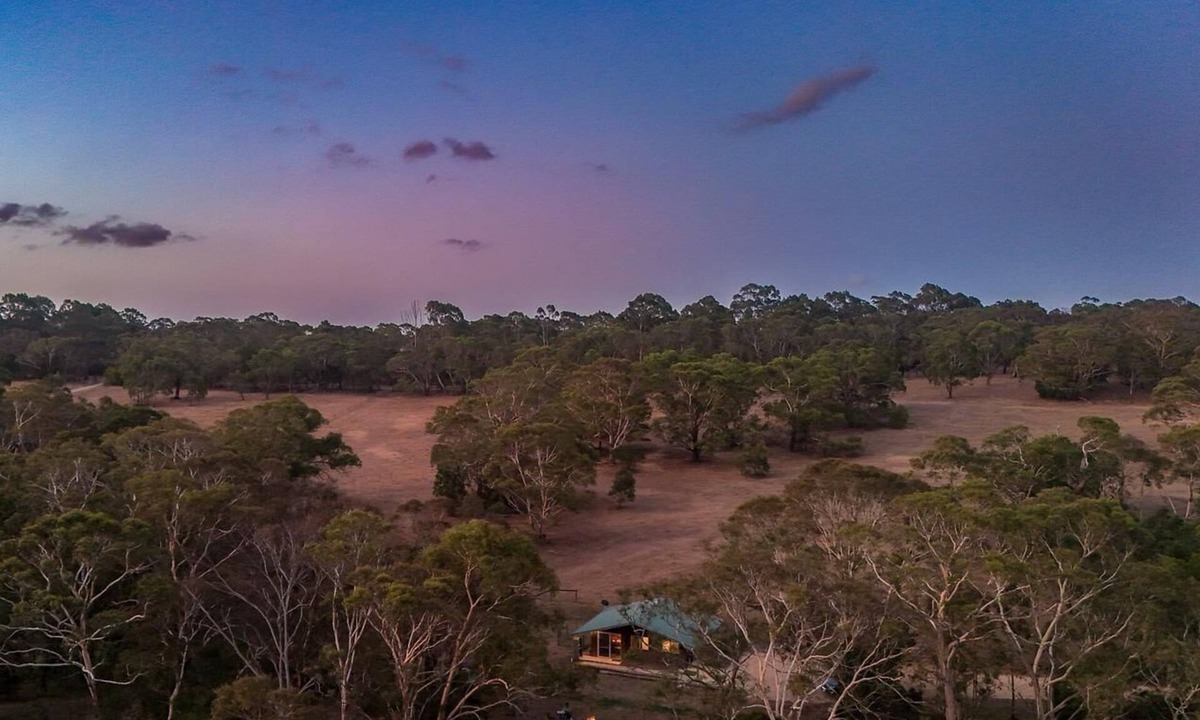 Bellbrae Cottage | Bellbrae Mudbrick Love Shack