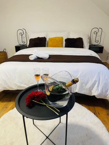 Douai House | Belle Chambre Au fil de l'eau chambre d'hôte salon et cuisine partagés
