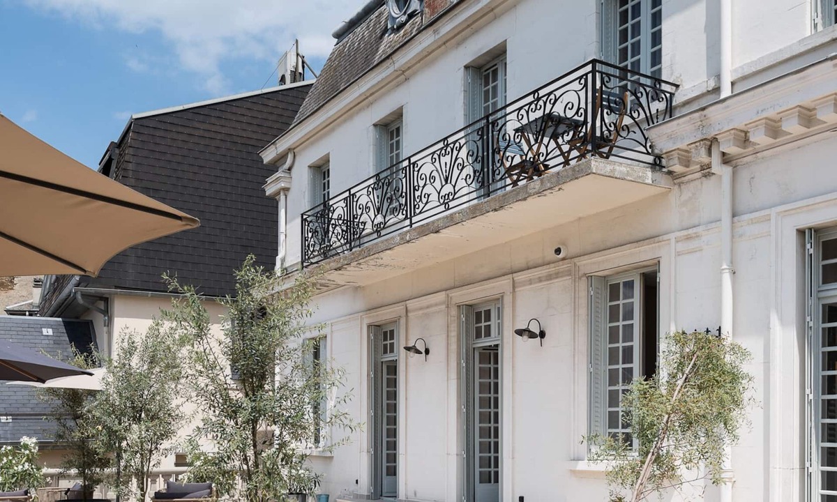 Aix-les-Bains City Center Hotel | Belle Epoque