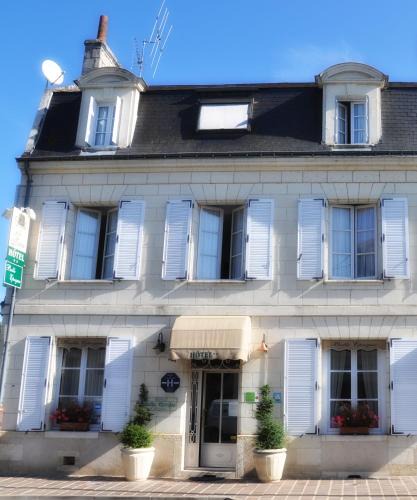 Chinon Hotel | Belle Epoque