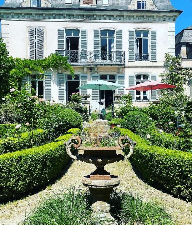 Bourges House | Belle Fontaine