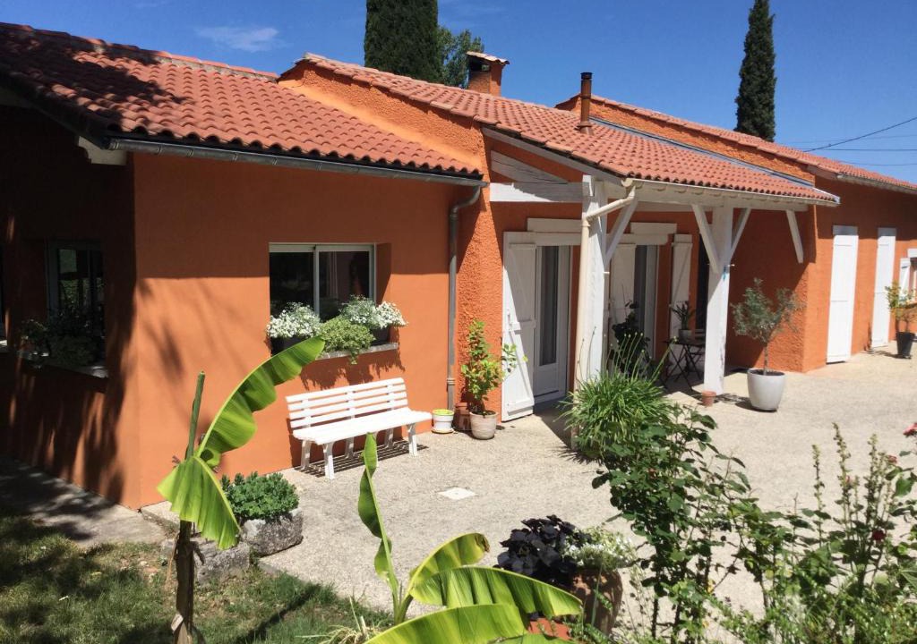 Sainte-Colombe-en-Bruilhois House | Belle vue 1076