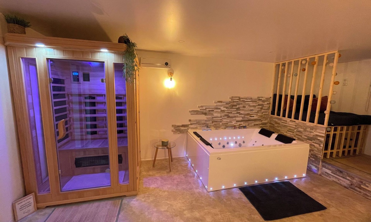 Veigne House | Belle Maison Avec Jacuzzi et Sauna Privatif