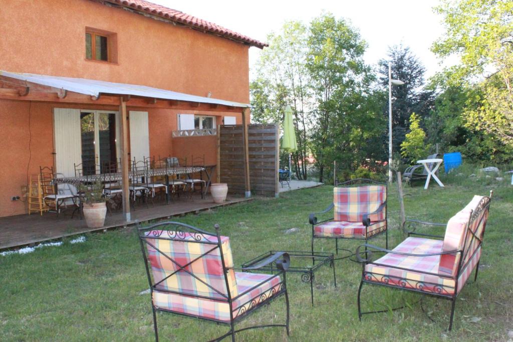 Casteil House | belle maison de montagne