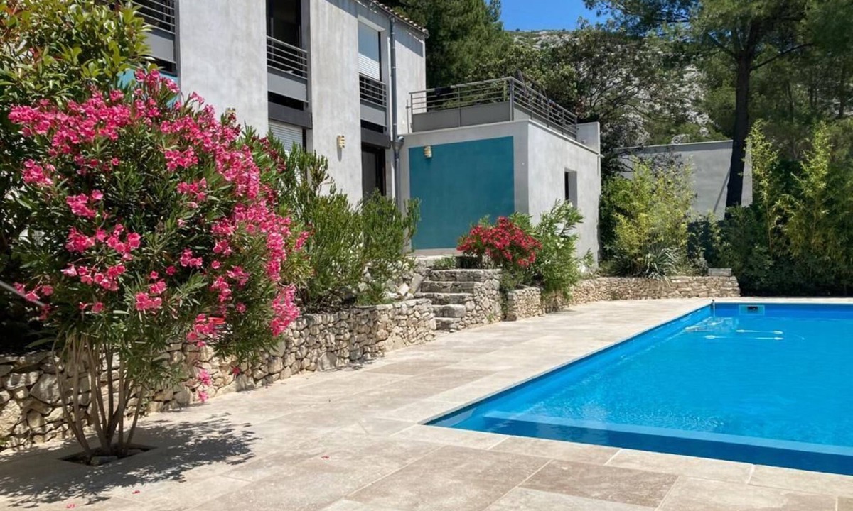 Gemenos House | Belle Maison EN Provence