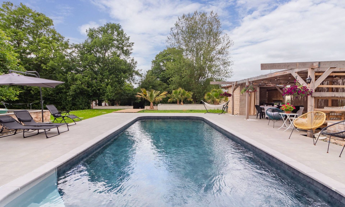 Lezat-sur-Leze House | Belle Maison Familiale Avec Piscine Privée