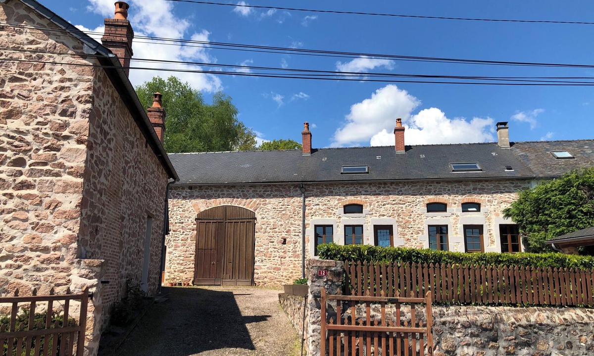 Moux-en-Morvan Villa | Belle Maison Morvandelle