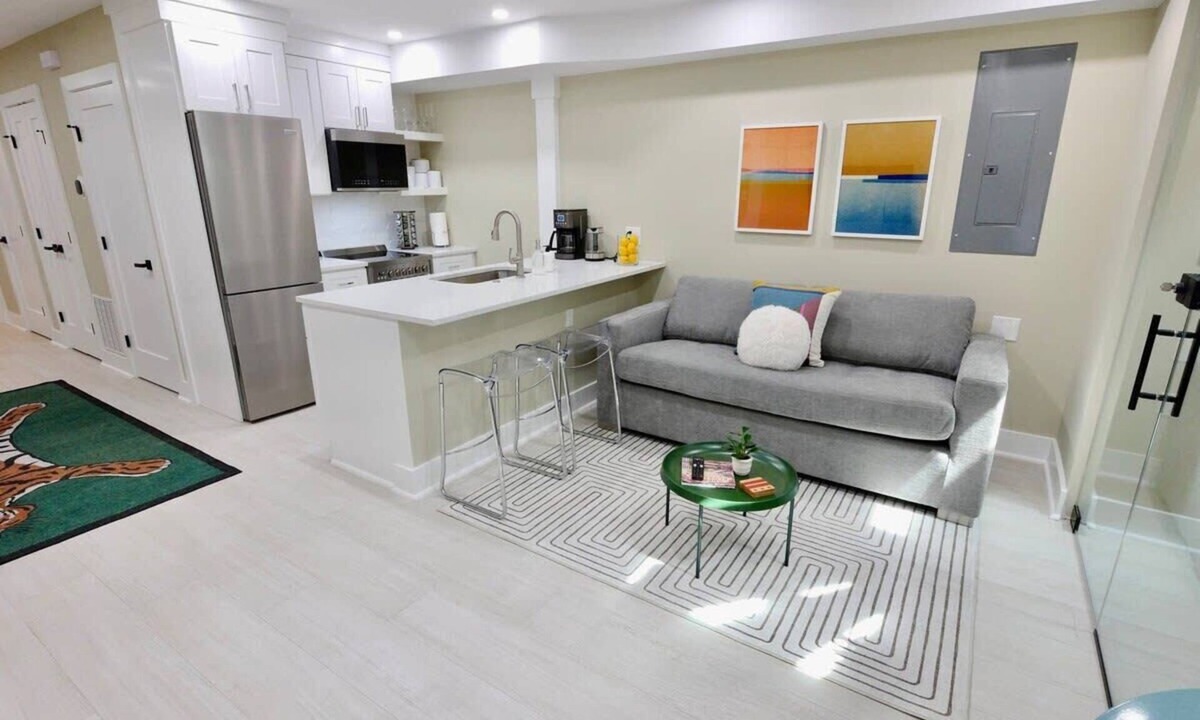 Shaw Apartment | Belle Maison Shaw Logan Circle