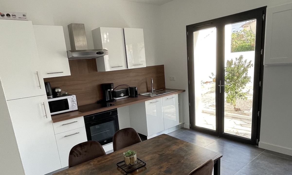 Le Bourg House | Belle Villa à 10 min des Plages, Rénovée et Cosy
