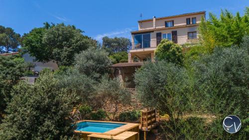 Bagnols-sur-Ceze Villa | Belle Villa avec Superbe vue, Piscine et Jacuzzi