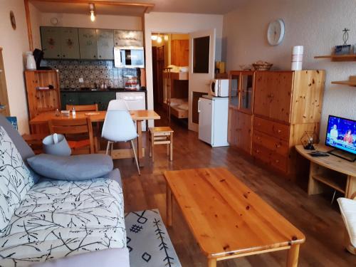 Saint-Honore Apartment | Belle vue 1500