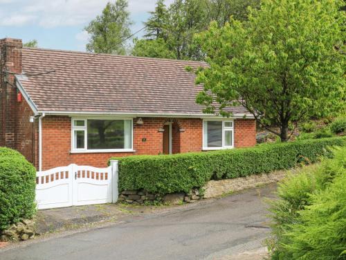 Mow Cop House | Belle Vue