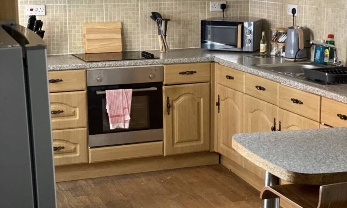 Cwm Frwd Oer House | Belle Vue