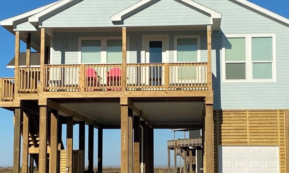 Pointe San Luis House | BELLE VUE- Pristine Bay Views - Community Pool