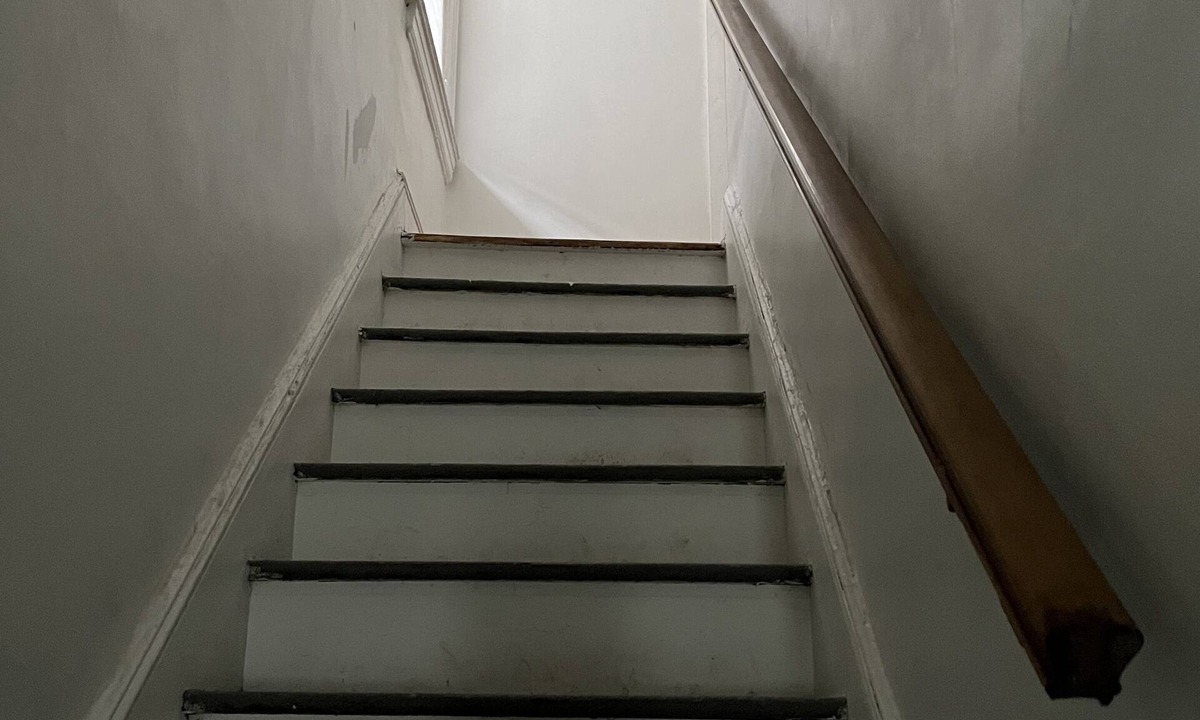 Queens Apartment | Bellerose UBS single