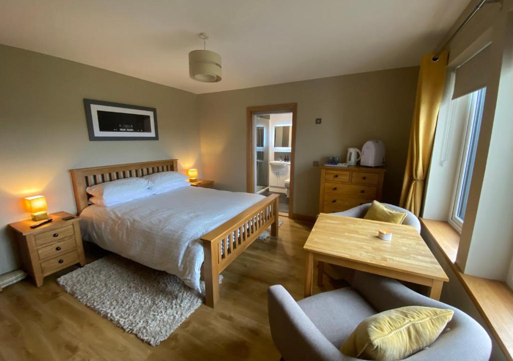 Suladale Bed & Breakfast | Bellfield. Skeabost bridge