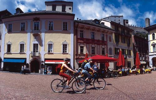 Bellinzona Apartment | Bellinzona Piazza Collegiata