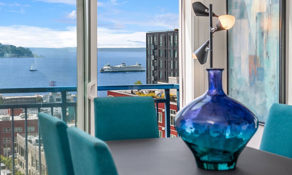 Belltown Condo | Belltown Penthouse 2BR/2.5BTH Walk Downtown