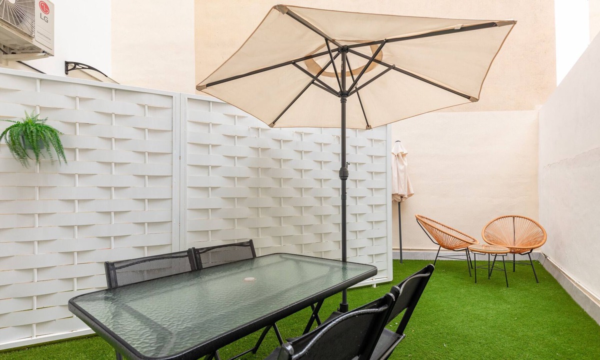 Arrancapins Apartment | Belmar Apartments 2. WiFi + A/C + 5 Pax