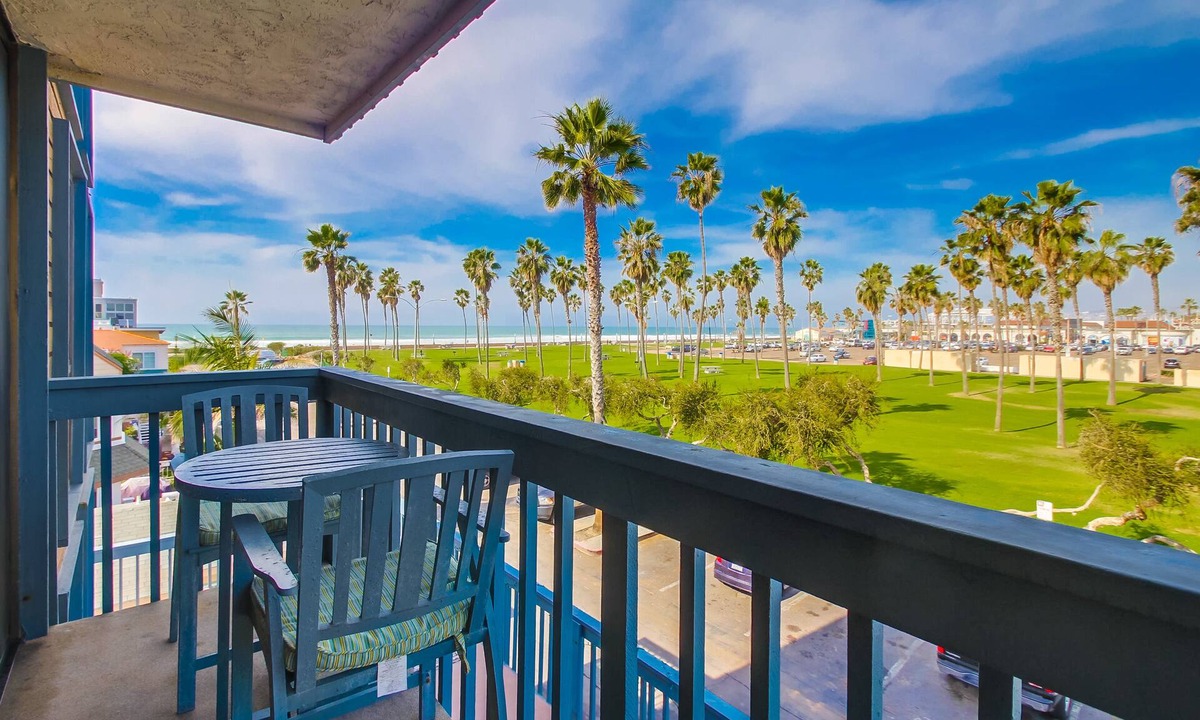 South Mission Beach Condo | Belmont Patio - Ocean View, Pet Friendly, Patio, & Garage