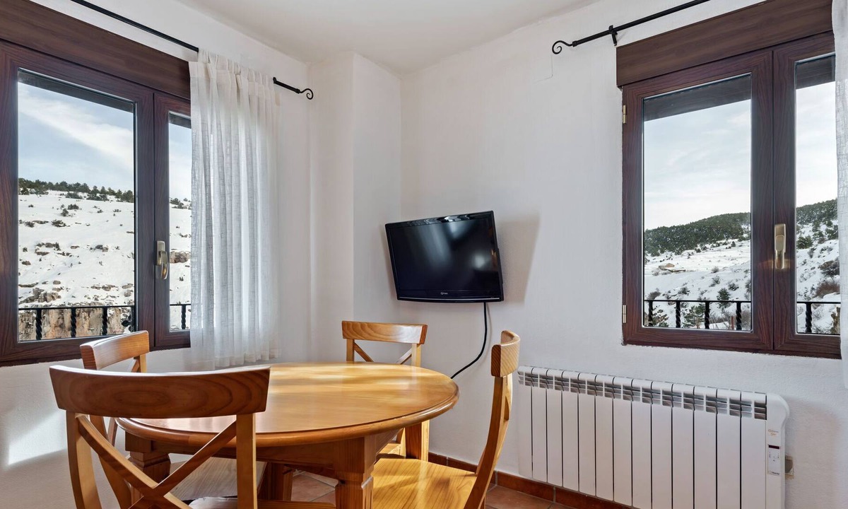 Gudar Apartment | Belvilla by OYO Apartment in Gudar