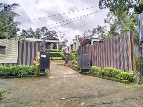 Mekarsari Hotel | Belvilla near Kembengan Sari Waterpark formerly Liberty Guesthouse Village